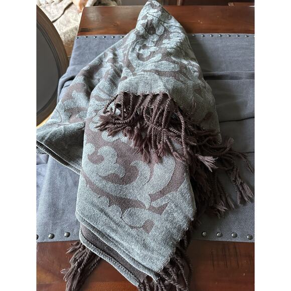 Restoration Hardware Wool Blend Fringed Throw Blanket Gray Brown Floral 70X53” - Picture 10 of 12